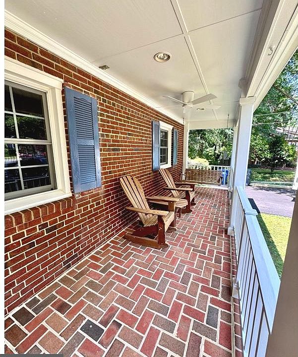2nd image of 3019 Crane Dr