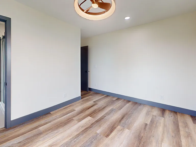 1827 Bellevue Ave #1 — Photo 4