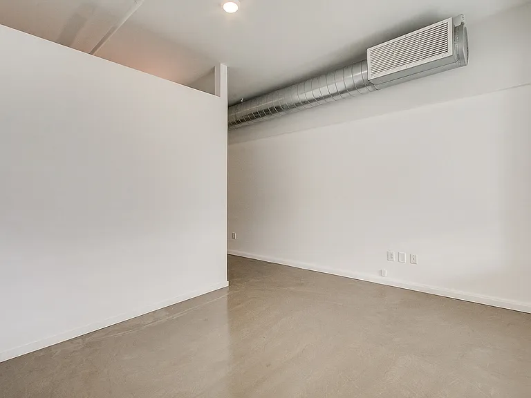 Packard Lofts — Photo 38