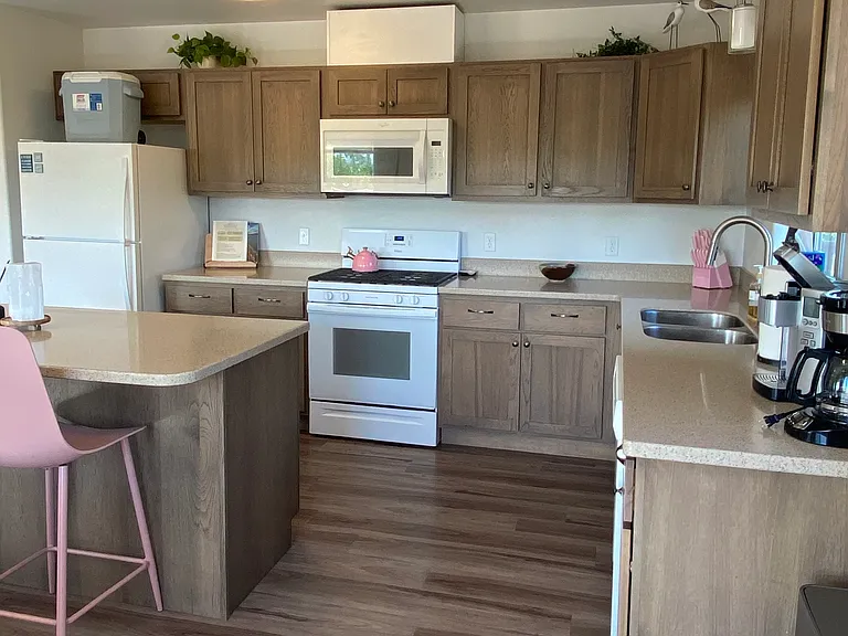 3885 Mullikin St #C — Photo 5