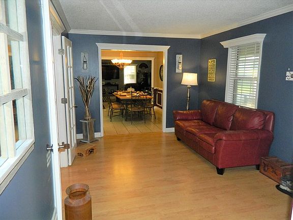 2nd image of 5525 Val Del Rd