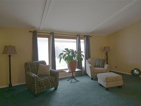 5th image of 23 Heatherwood Dr