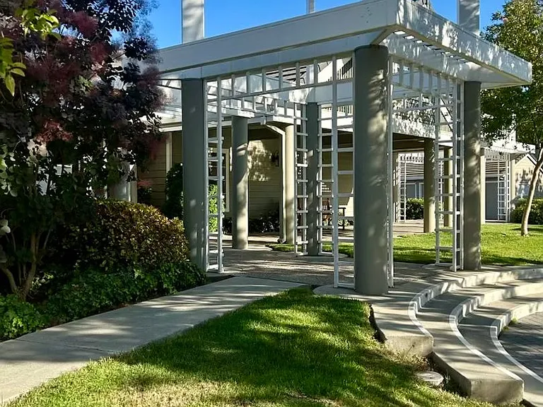 5888 Bridgeport Lake Way — Photo 21