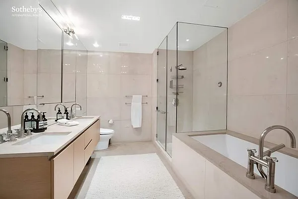 Sold by Sotheby's International Realty | media 14