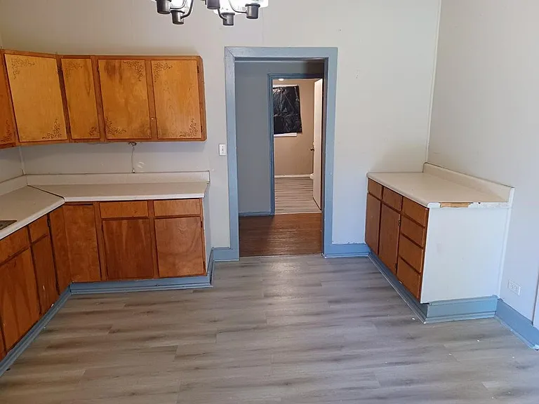 910 N Anniston Ave — Photo 6
