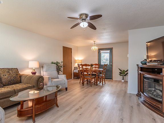 4th image of 416 Corona Loop Rd