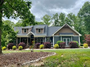 1519 Trotter Cir, Mount Pleasant, NC 28124