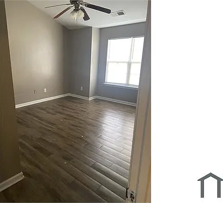3 bed, 1500 sqft, $2,200 — Photo 3