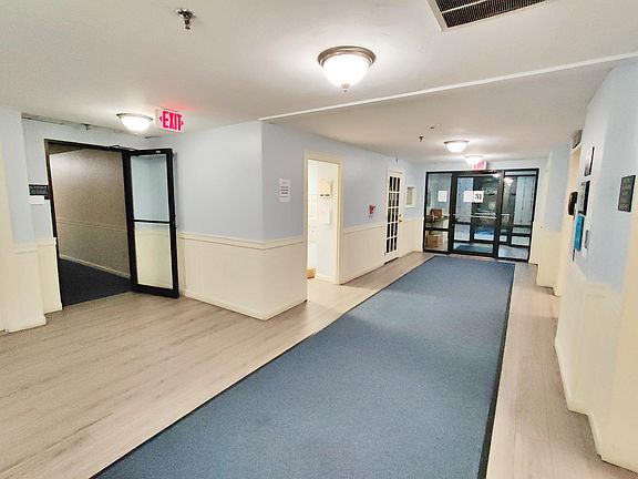 3rd image of 230 Willard St Unit 203