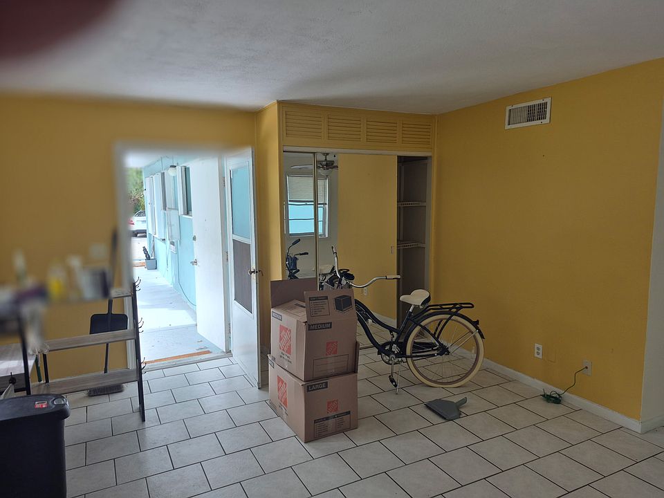 1st image of 301 N L St APT 102