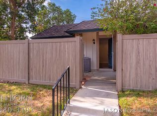 1671 E Avenida De Las Flores, Thousand Oaks, CA 91362