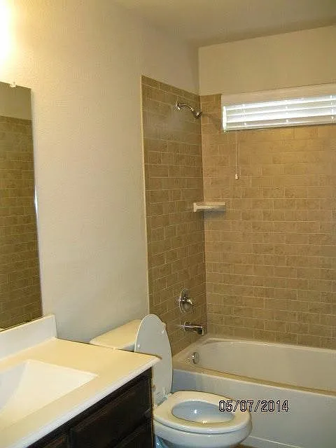 3 bed, 1234 sqft, $1,725 — Photo 3