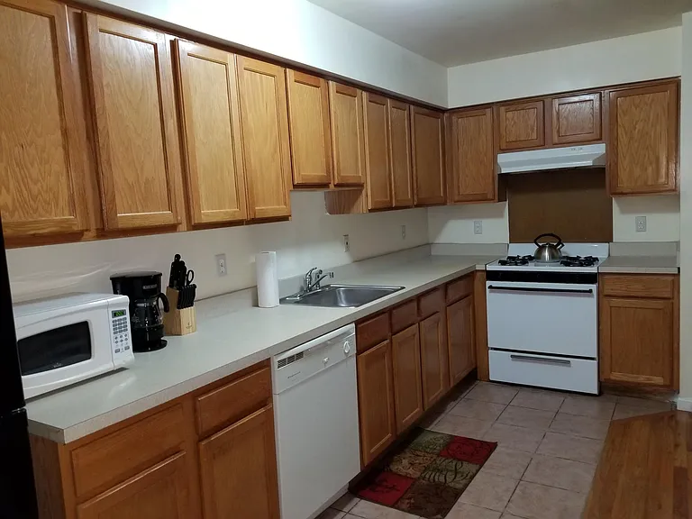 318 Magnolia Ave #2 — Photo 6