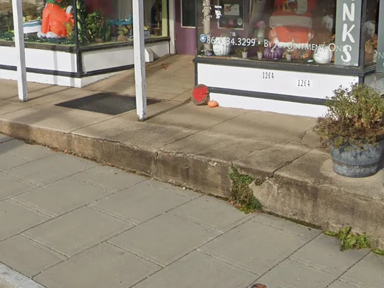 1264 Main St #A — Photo 2