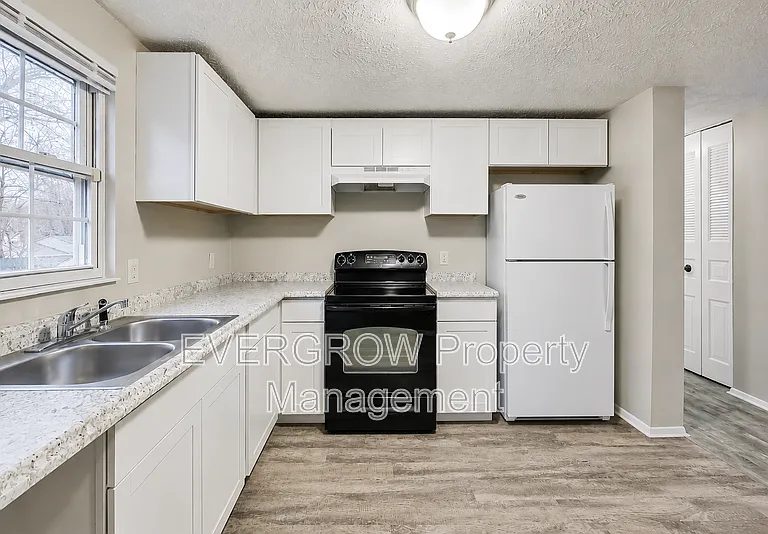 5310 Shelbyville Rd — Photo 11