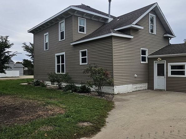 130 4th Ave