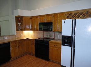 5th image of 605 Rockinghorse Rd