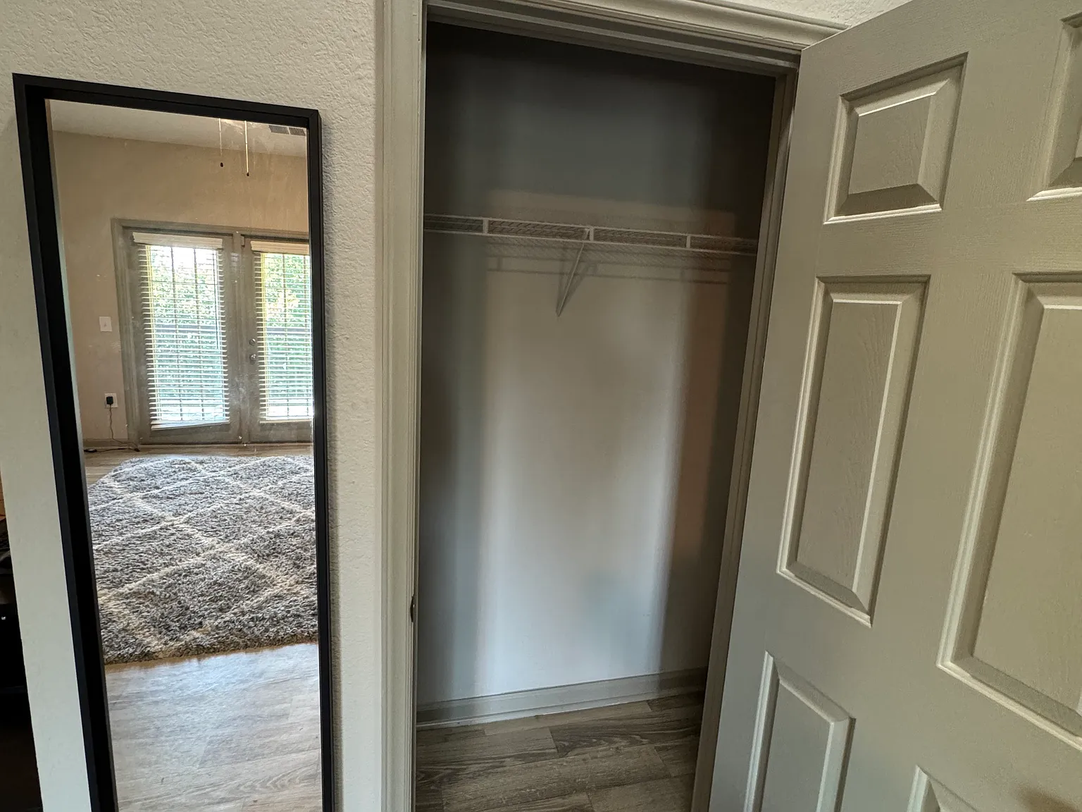 1 bed, 951 sqft, $1,654 — Photo 4