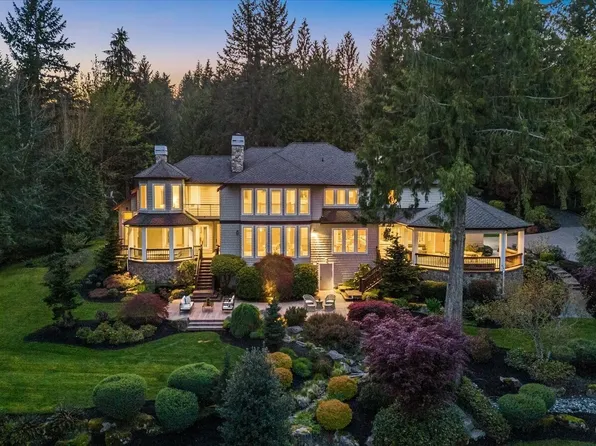13748 242nd Avenue NE, Woodinville, WA 98077