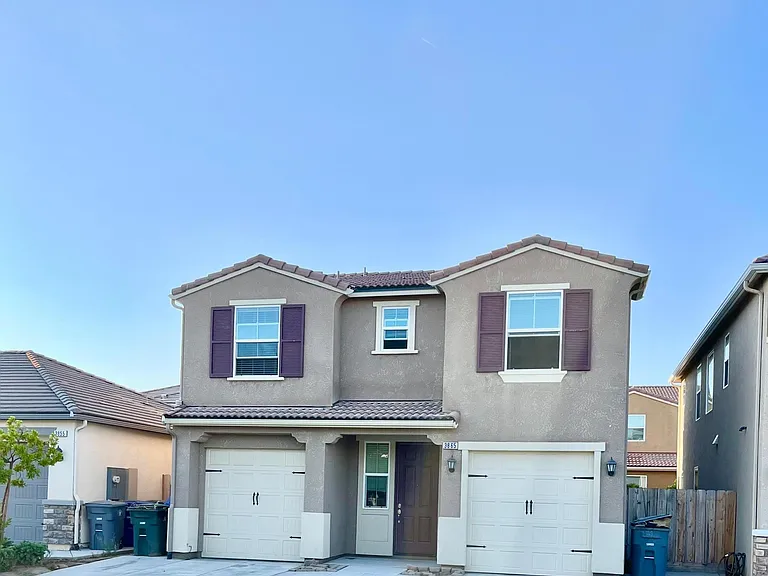 3865 Hampton Way — Photo 1