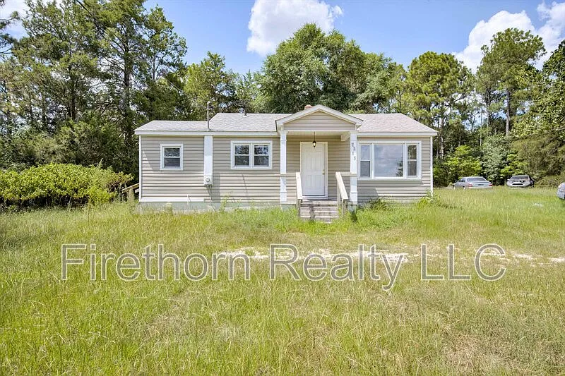 2 bed, 1.0 bath, $1,000 — Photo 2