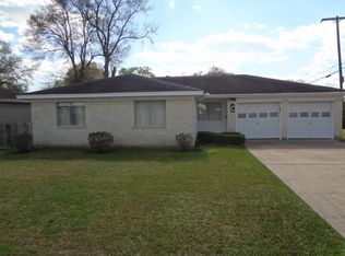 5349 Main Ave, Groves, TX 77619