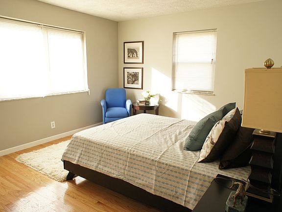 4th image of 430 Magnolia Ave