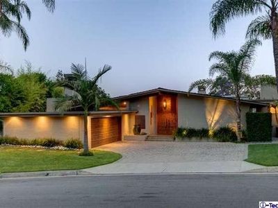 2025 Glen Springs Rd, Pasadena, CA, 91107