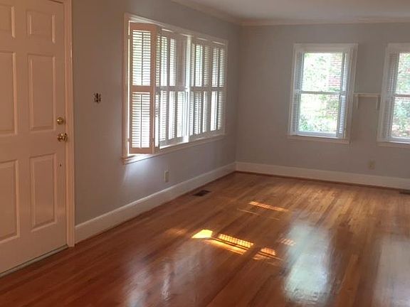 5th image of 120 Dogwood Ave