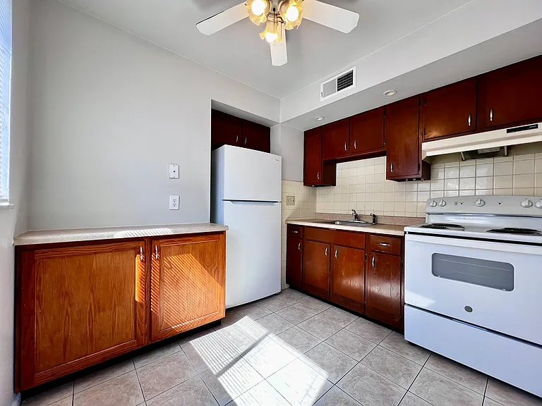 4109 Germania St #1H — Photo 2