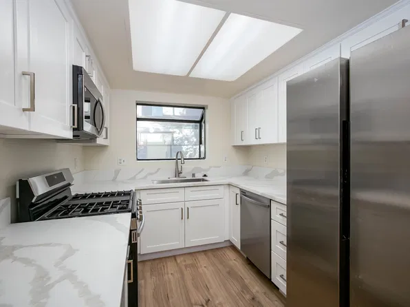 44532 15th St E Unit 2, Lancaster, CA 93535