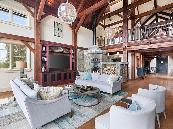 4th image of 816 Black Bear Road