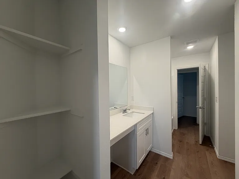 2100 W 30th Ave — Photo 12