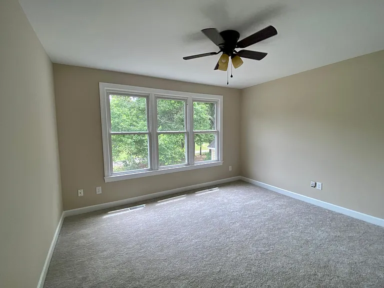 3rd Bedroom, Upstairs