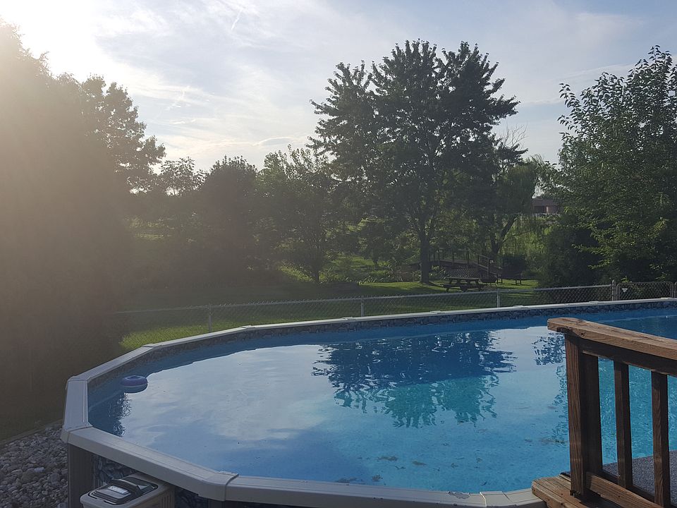 2nd image of 45653 Heatherwoode Ln