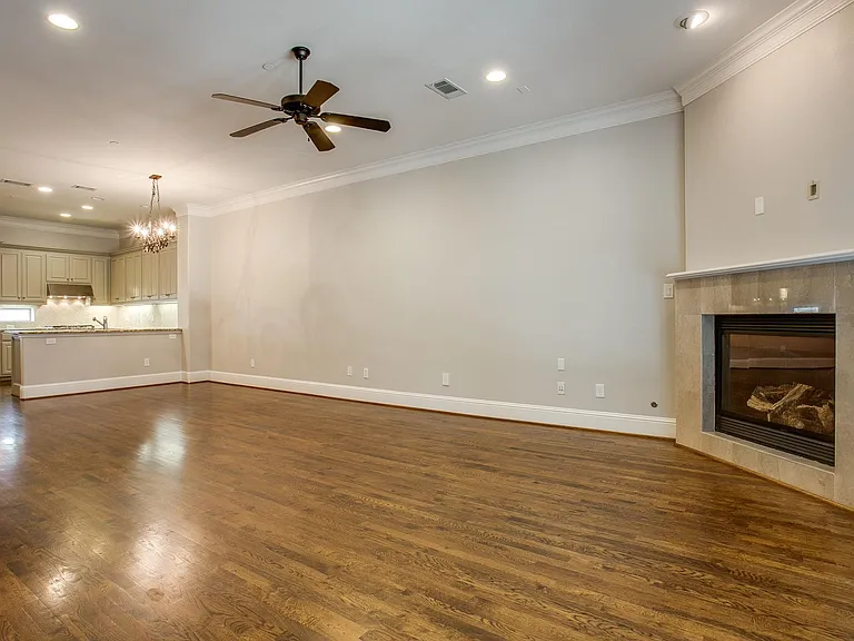 4502 Holland Ave — Photo 7