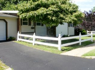 9 Tony Tiger Trl, Springfield, MI 49037