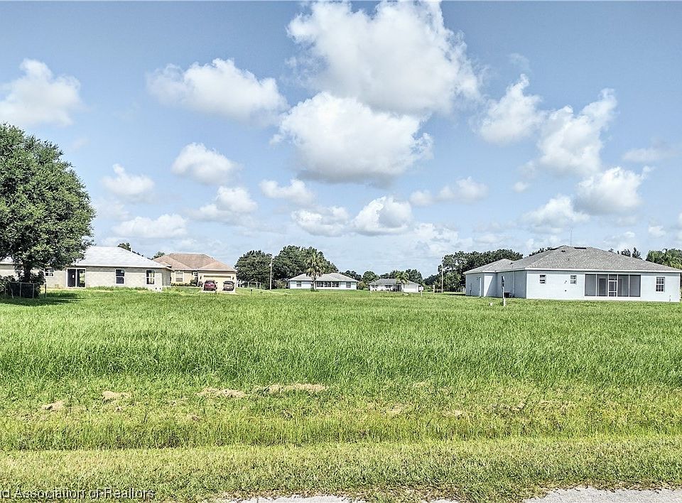 2nd image of 1012 Greenwood Ter