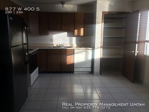 2nd image of 877 W 400 S
