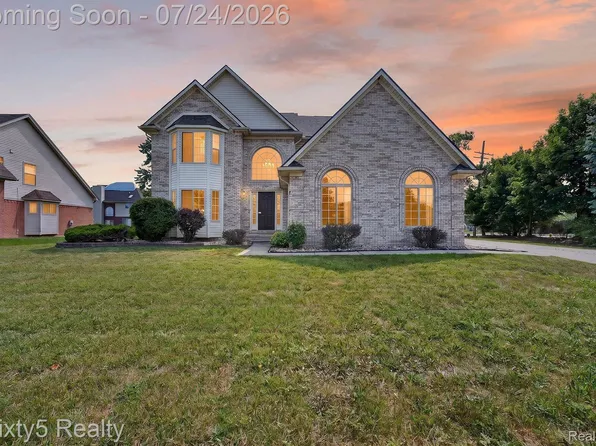 32953 Groat Blvd, Rockwood, MI 48173