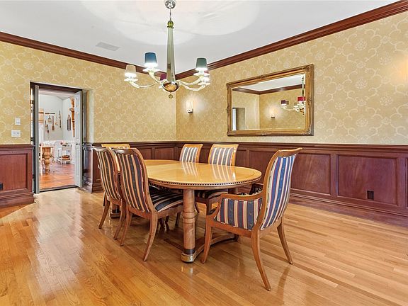5th image of 419 Everit Ave