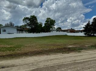 Sunset Ave, Glendive, MT 59330