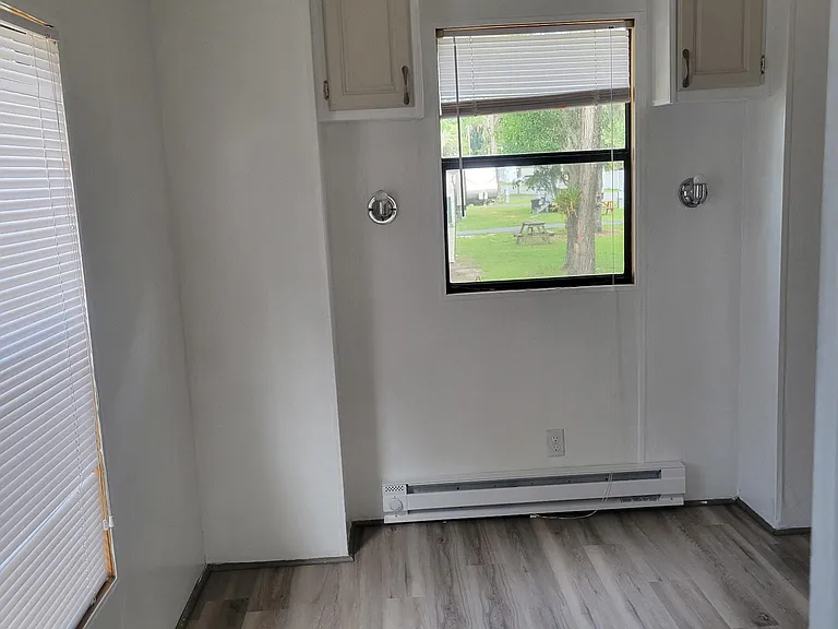 1720 NW 38th Ave #4B — Photo 3