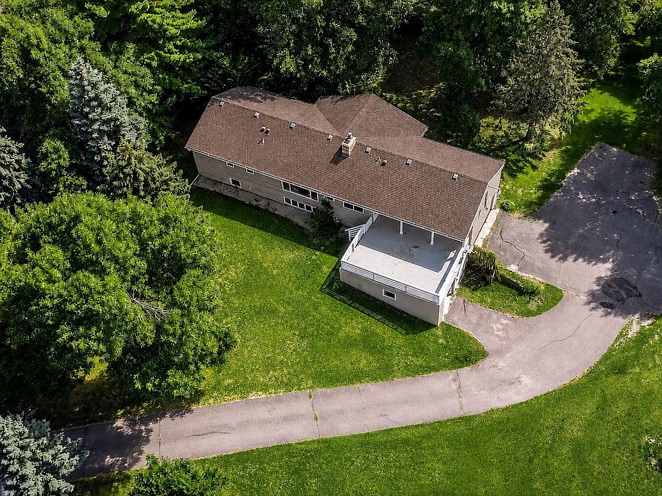 1st image of 8750 Queensland Ln N