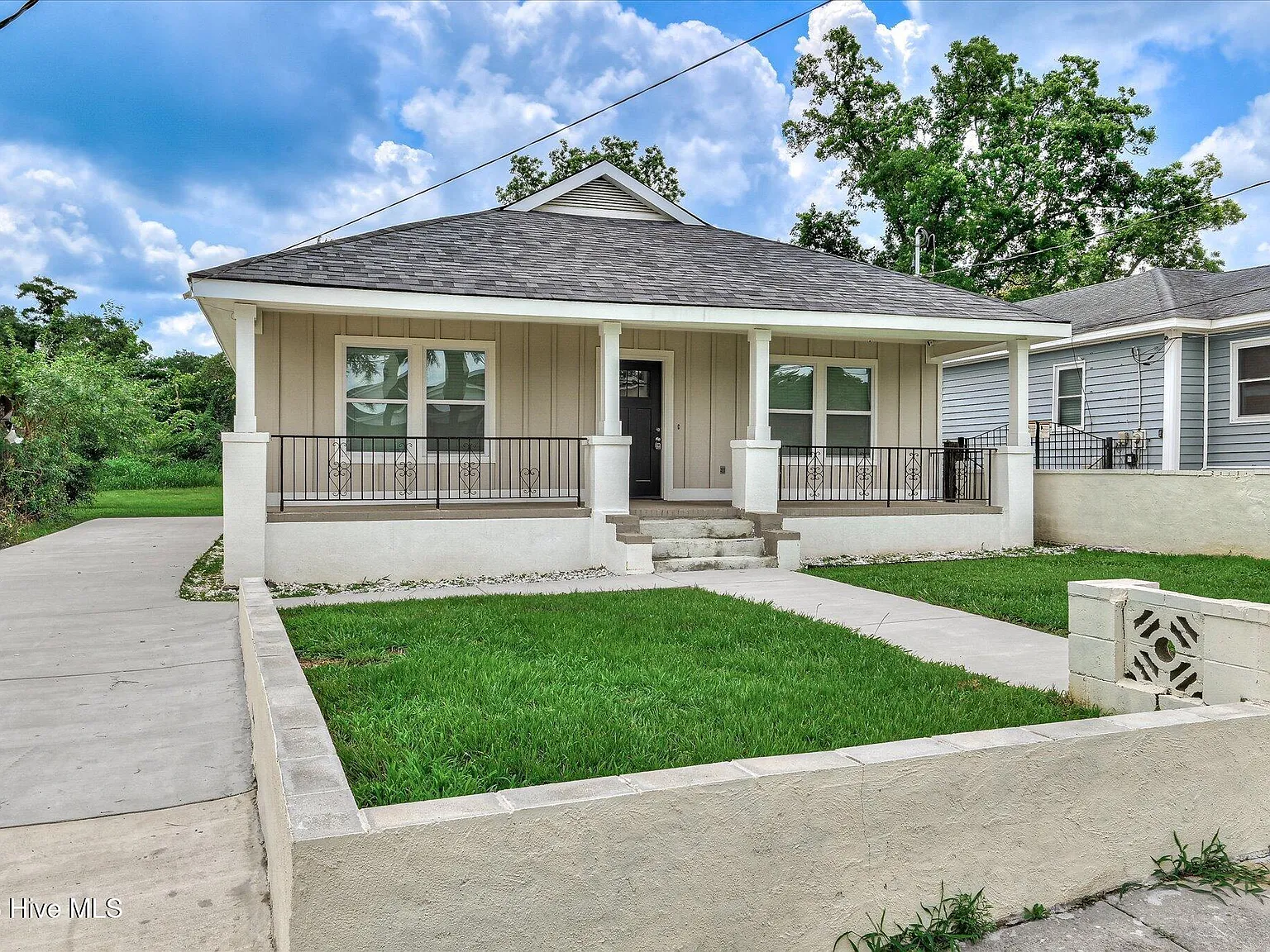 3 bed, 2.0 bath, 1456 sqft, $1,650 — Photo 3