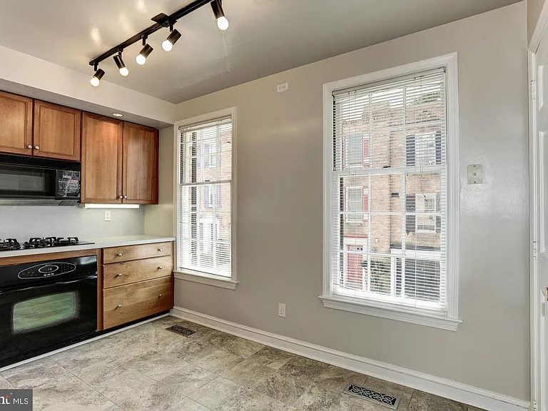 2531 Queen Annes Ln NW — Photo 13