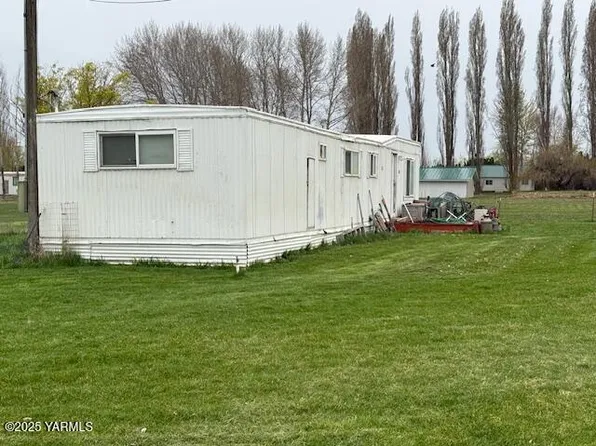 8923 Naches Heights Rd, Tieton, WA 98947