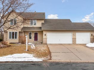 9036 Victoria Gdns, Minneapolis, MN 55443