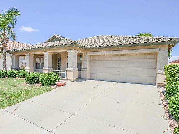 3rd image of 15276 W Doll Ln