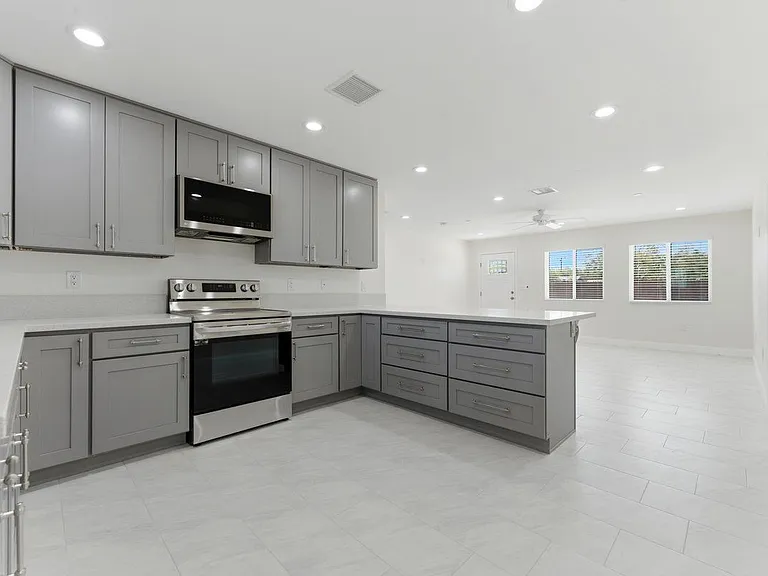 10 Cortez St #2 — Photo 5